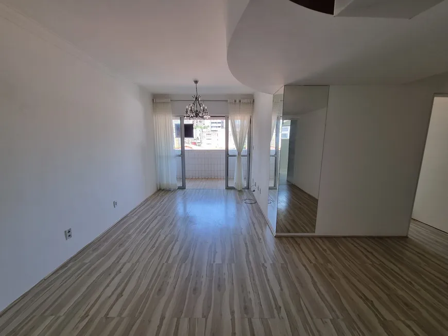 Foto 1 de Apartamento com 4 Quartos à venda, 105m² em Jatiúca, Maceió