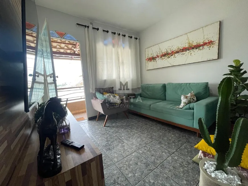 Foto 1 de Casa com 2 Quartos à venda, 119m² em Olaria, Belo Horizonte