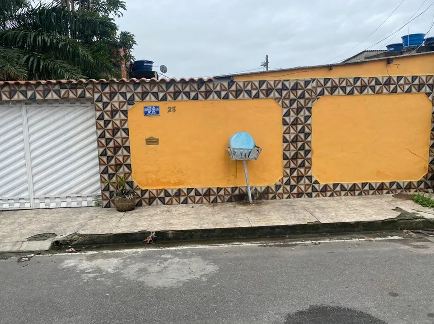 Foto 1 de Casa com 2 Quartos à venda, 176m² em Sepetiba, Rio de Janeiro