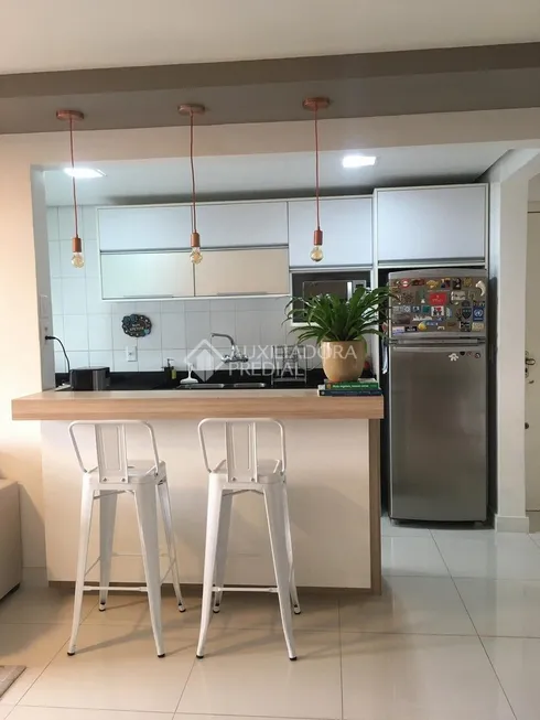 Foto 1 de Apartamento com 2 Quartos à venda, 82m² em Jardim Itú Sabará, Porto Alegre