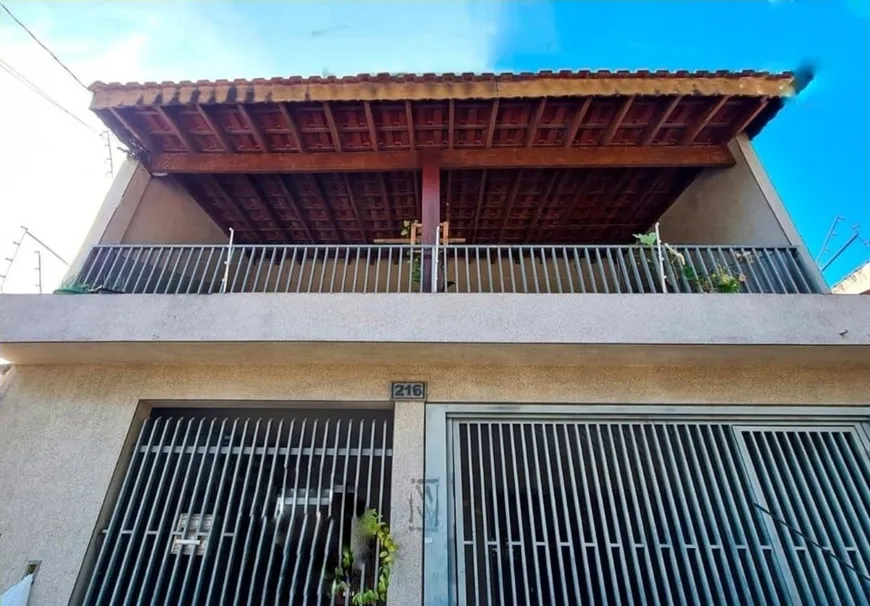 Foto 1 de Sobrado com 3 Quartos à venda, 206m² em Jardim São João, Salto