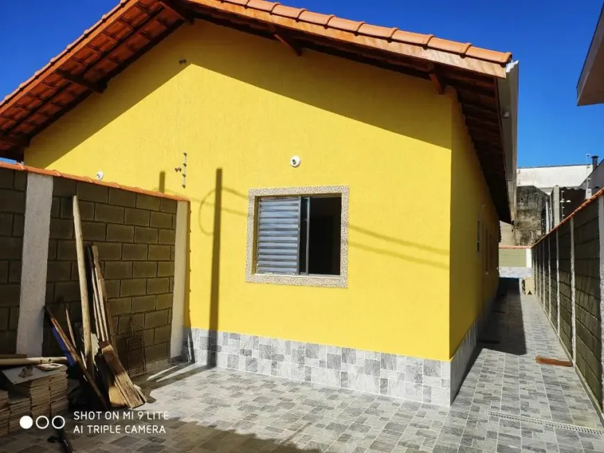 Foto 1 de Casa com 2 Quartos à venda, 56m² em Nova Itanhaém, Itanhaém