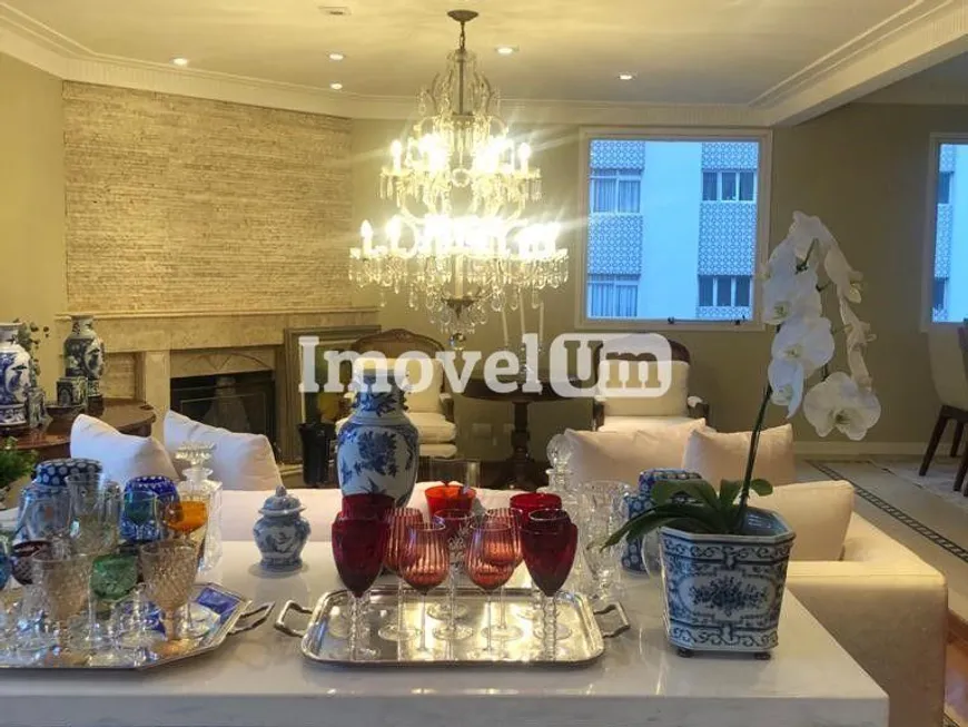 Foto 1 de Apartamento com 4 Quartos à venda, 197m² em Itaim Bibi, São Paulo