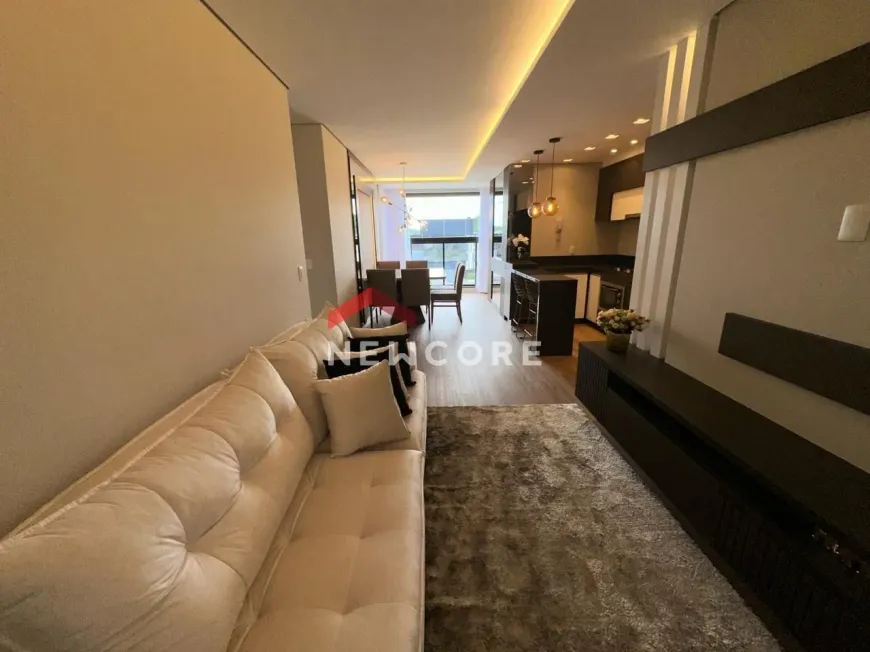 Foto 1 de Apartamento com 2 Quartos à venda, 75m² em Anita Garibaldi, Joinville