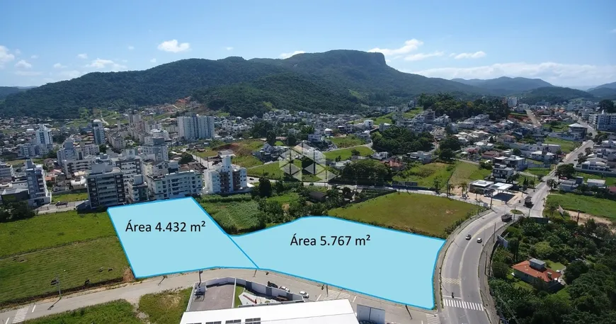 Foto 1 de Lote/Terreno à venda, 4432m² em Pagani, Palhoça