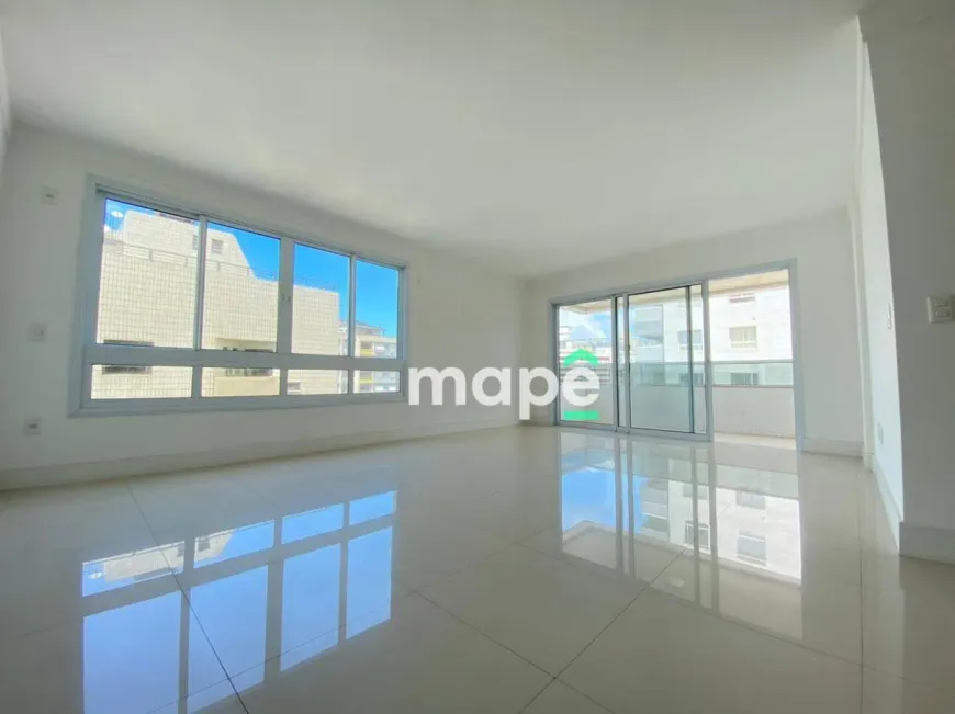 Foto 1 de Apartamento com 3 Quartos à venda, 230m² em Pompeia, Santos