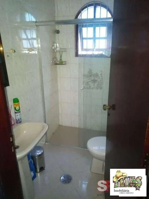 Foto 1 de Sobrado com 2 Quartos à venda, 180m² em Vila Jacuí, São Paulo