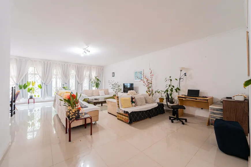 Foto 1 de Casa de Condomínio com 5 Quartos à venda, 400m² em Jardim Campo Grande, São Paulo