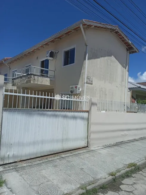 Foto 1 de Casa com 2 Quartos à venda, 60m² em Ingleses do Rio Vermelho, Florianópolis