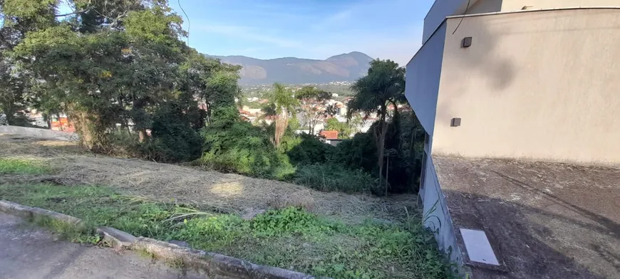 Foto 1 de Lote/Terreno à venda, 400m² em Itaipu, Niterói