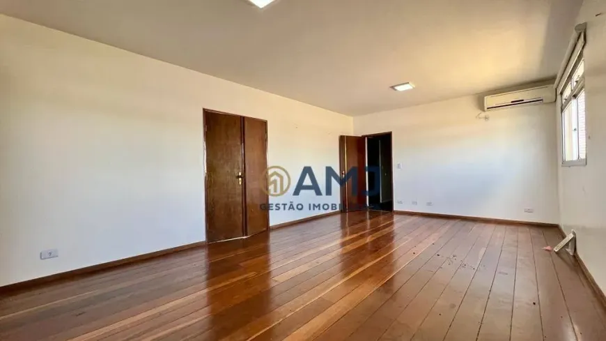 Foto 1 de Apartamento com 4 Quartos à venda, 197m² em Setor Sul, Goiânia