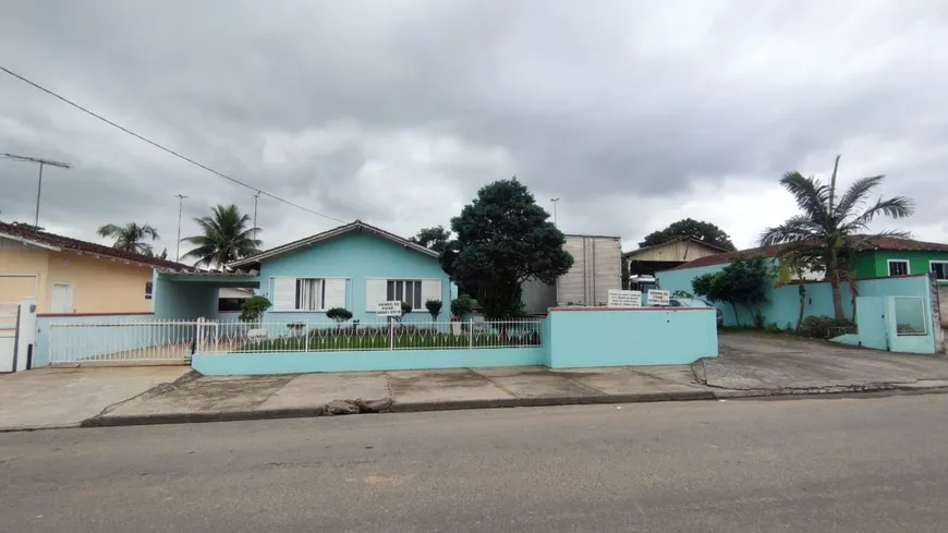 Foto 1 de Casa com 3 Quartos à venda, 200m² em Floresta, Joinville