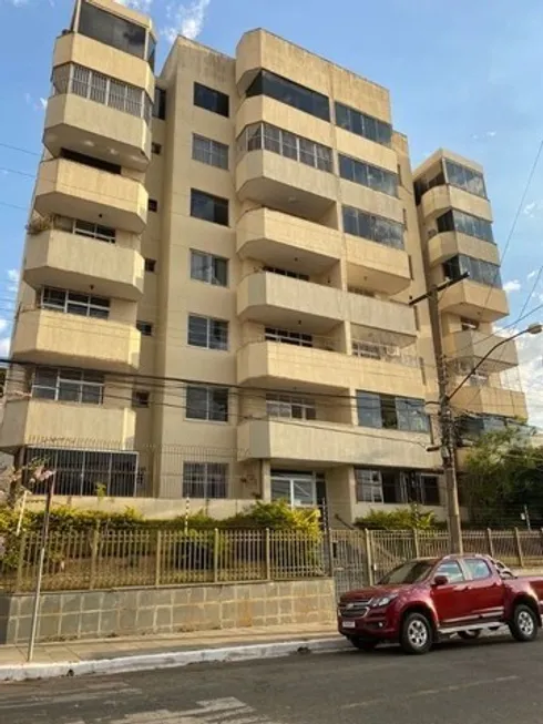 Foto 1 de Apartamento com 3 Quartos à venda, 134m² em Centro, Anápolis