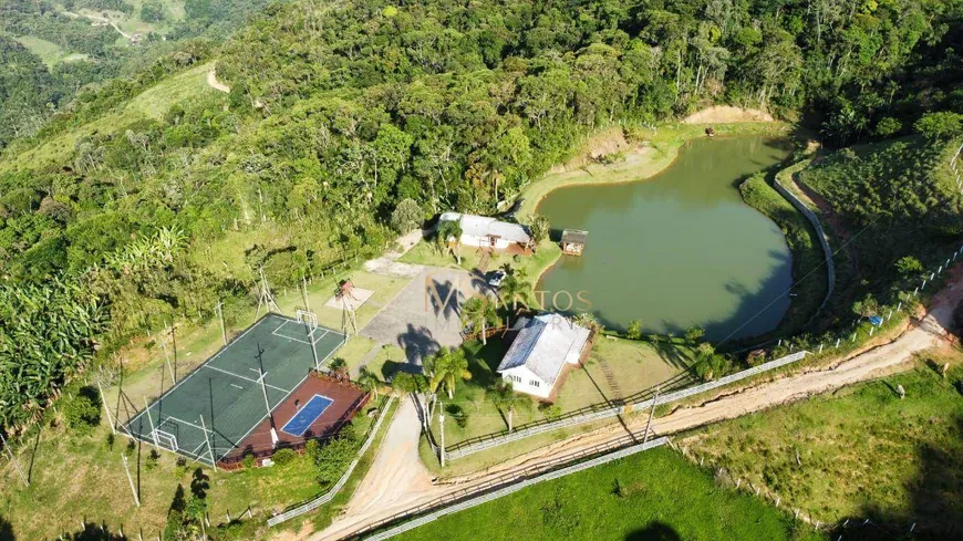 Foto 1 de Fazenda/Sítio com 9 Quartos à venda, 400m² em , Águas Mornas