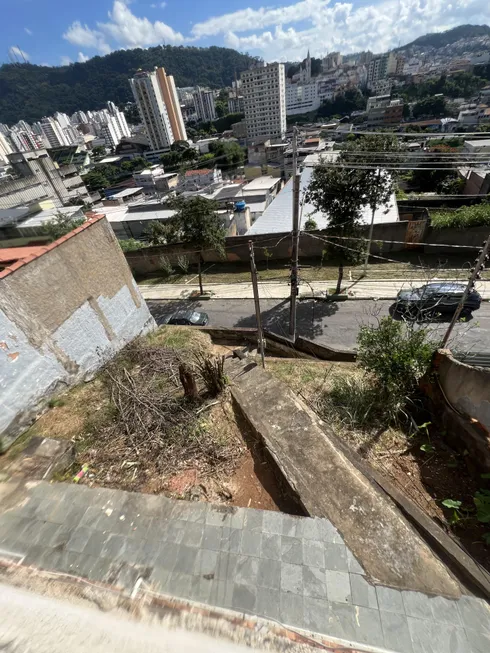 Foto 1 de Casa com 2 Quartos à venda, 90m² em Nossa Senhora Aparecida, Juiz de Fora