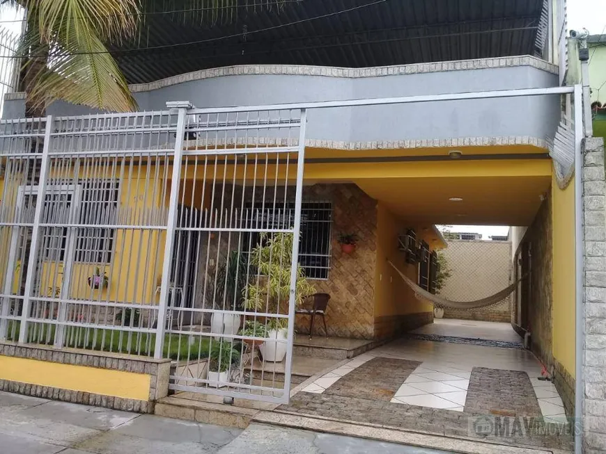 Foto 1 de Casa com 3 Quartos à venda, 135m² em Guadalupe, Rio de Janeiro