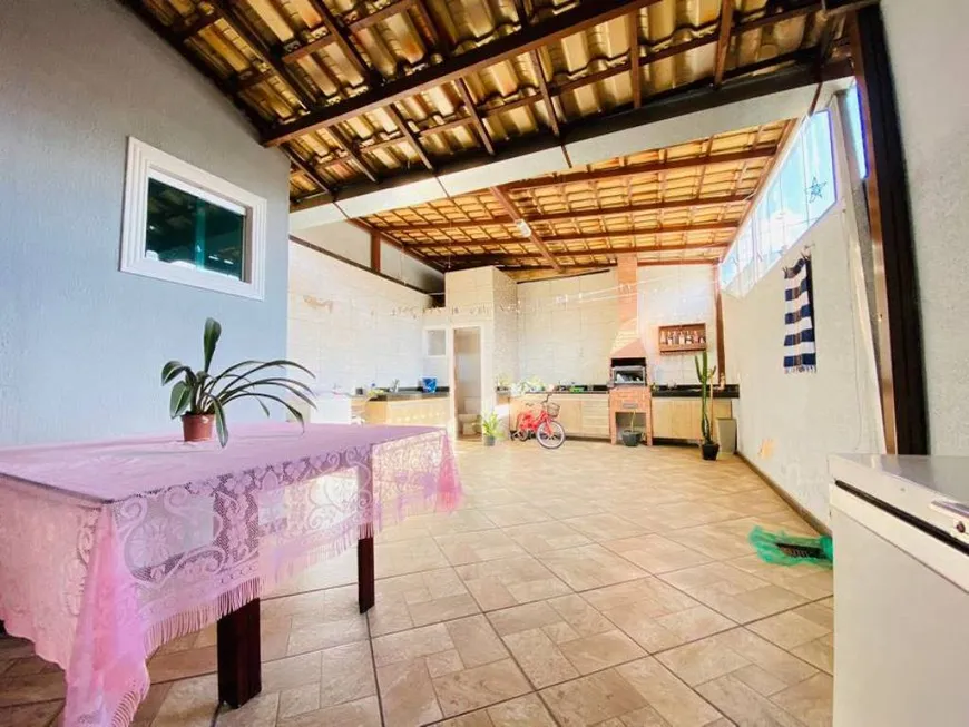 Foto 1 de Casa com 2 Quartos à venda, 120m² em Piratininga Venda Nova, Belo Horizonte
