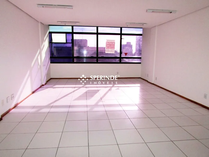 Foto 1 de Sala Comercial para alugar, 42m² em São Geraldo, Porto Alegre