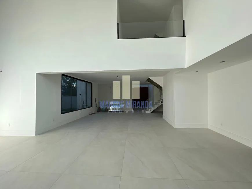 Foto 1 de Casa com 5 Quartos à venda, 860m² em Barra da Tijuca, Rio de Janeiro