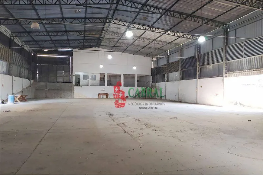 Foto 1 de Galpão/Depósito/Armazém à venda, 1025m² em Veraneio Maracanã, Itaquaquecetuba