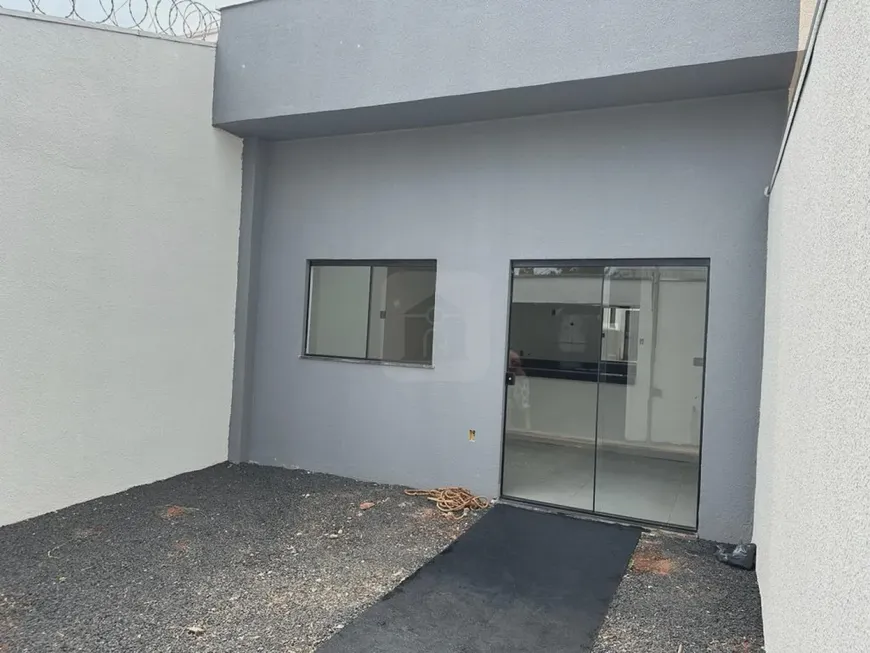 Foto 1 de Casa com 2 Quartos à venda, 70m² em Jardim Brasília, Uberlândia