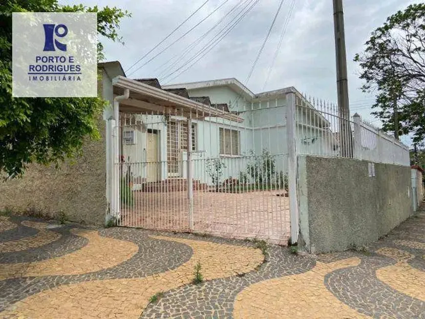 Foto 1 de Casa com 2 Quartos à venda, 185m² em Vila Marieta, Campinas