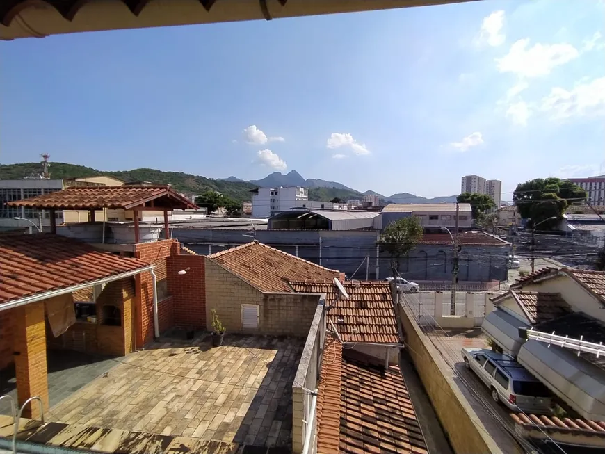 Foto 1 de Casa com 3 Quartos à venda, 200m² em Rocha, Rio de Janeiro