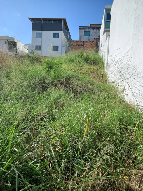 Foto 1 de Lote/Terreno à venda, 360m² em Masterville, Sarzedo