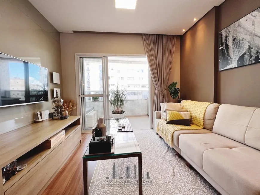 Foto 1 de Apartamento com 2 Quartos à venda, 74m² em Zona 07, Maringá