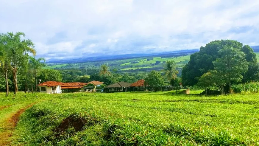 Foto 1 de Fazenda/Sítio com 3 Quartos à venda, 48m² em Centro, Caldas Novas