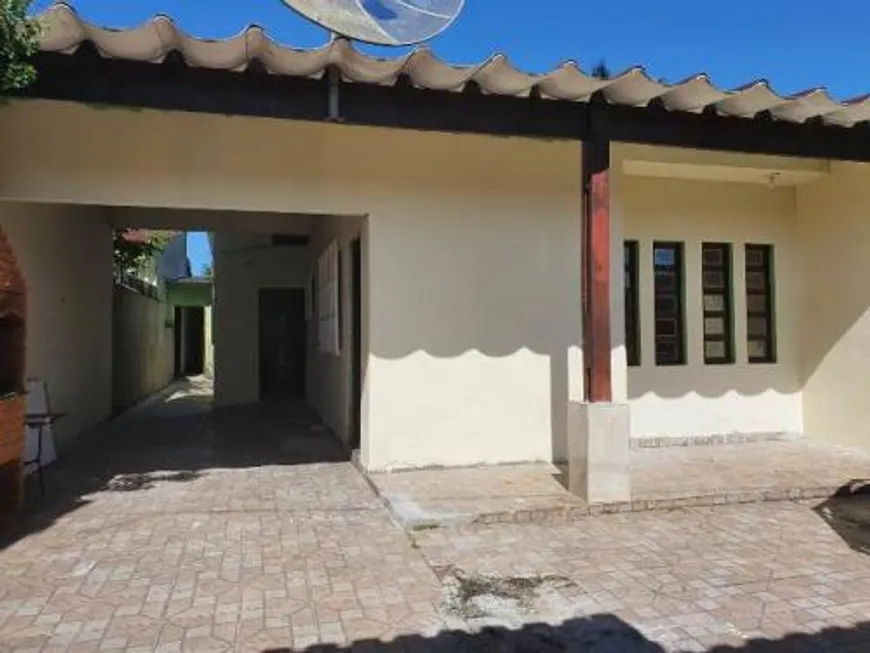 Foto 1 de Casa com 2 Quartos à venda, 80m² em Balneário Gaivota, Itanhaém