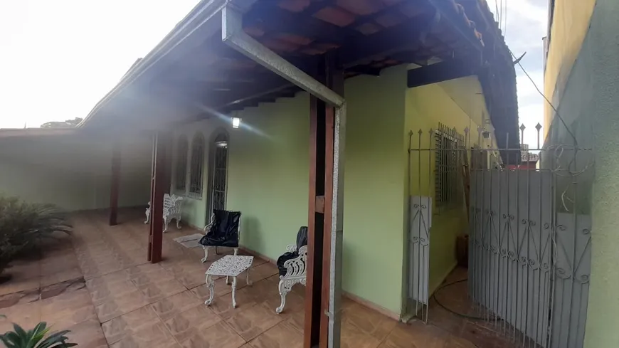 Foto 1 de Casa com 3 Quartos à venda, 194m² em Progresso, Sete Lagoas