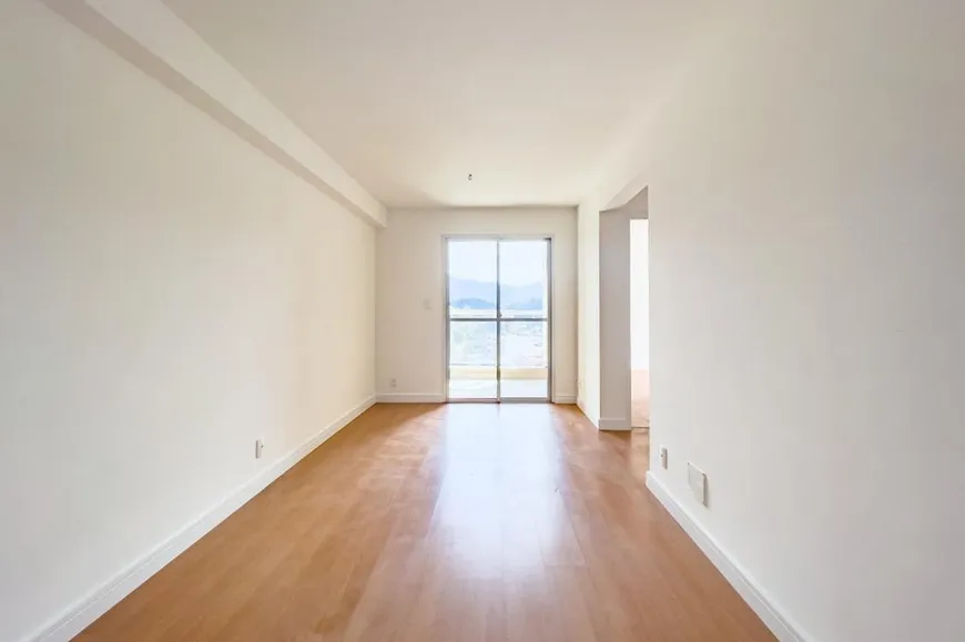 Foto 1 de Apartamento com 2 Quartos à venda, 57m² em Varzea, Teresópolis