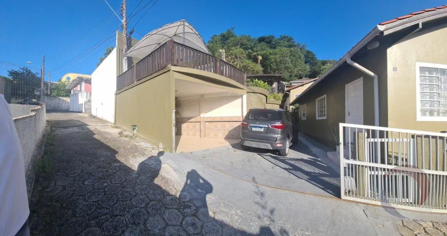 Foto 1 de Casa com 7 Quartos à venda, 300m² em Saco dos Limões, Florianópolis