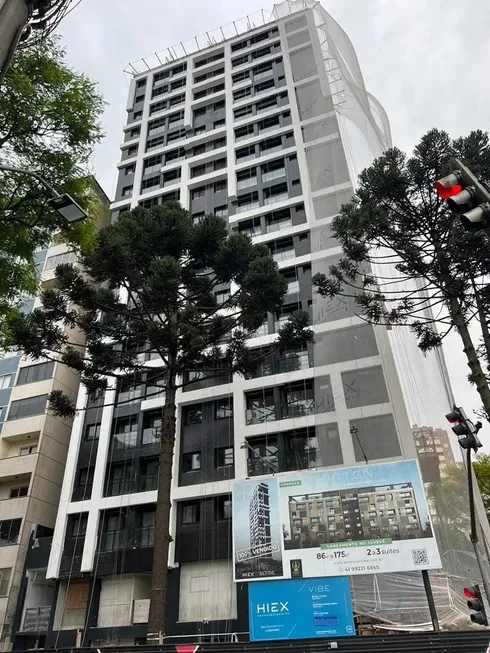 Foto 1 de Apartamento com 1 Quarto à venda, 23m² em Água Verde, Curitiba