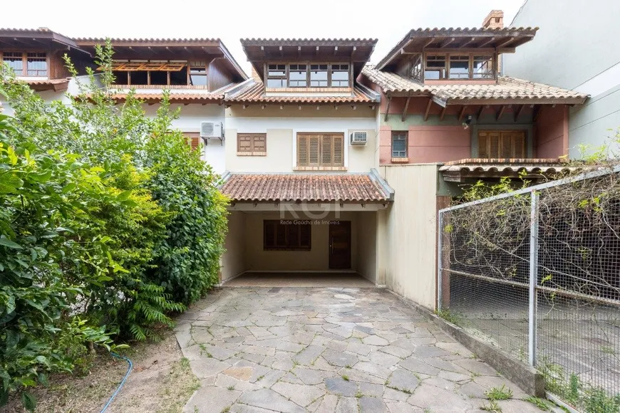 Foto 1 de Casa com 3 Quartos à venda, 180m² em Jardim Isabel, Porto Alegre