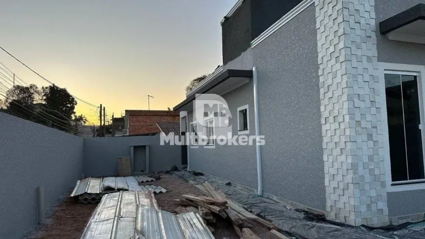 Foto 1 de Casa com 3 Quartos à venda, 69m² em Iguaçú, Araucária