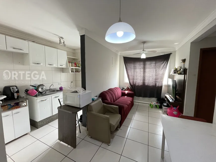 Foto 1 de Apartamento com 2 Quartos à venda, 46m² em Loteamento Sumaré, Maringá