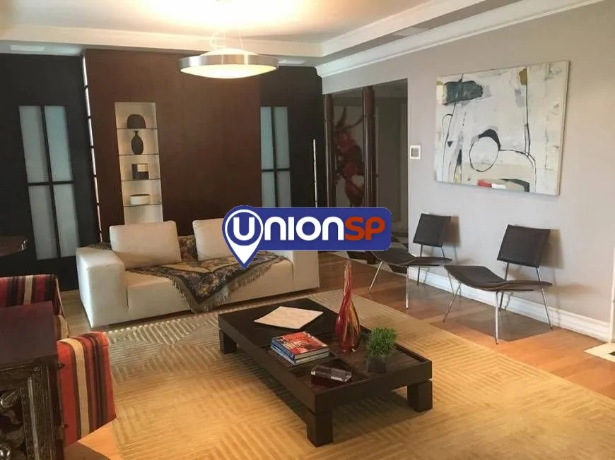 Foto 1 de Apartamento com 5 Quartos à venda, 241m² em Morumbi, São Paulo