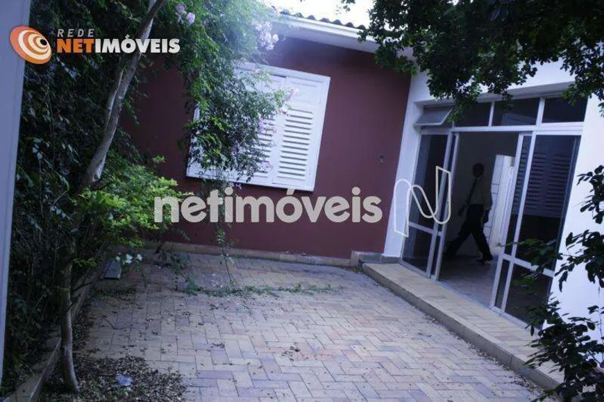 Foto 1 de Casa com 3 Quartos à venda, 170m² em Barroca, Belo Horizonte
