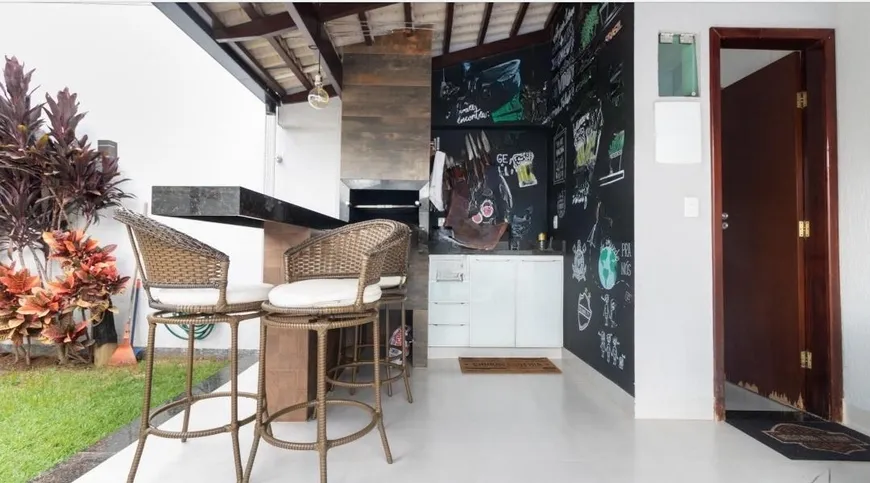 Foto 1 de Casa de Condomínio com 4 Quartos à venda, 350m² em Portal do Sol, Goiânia