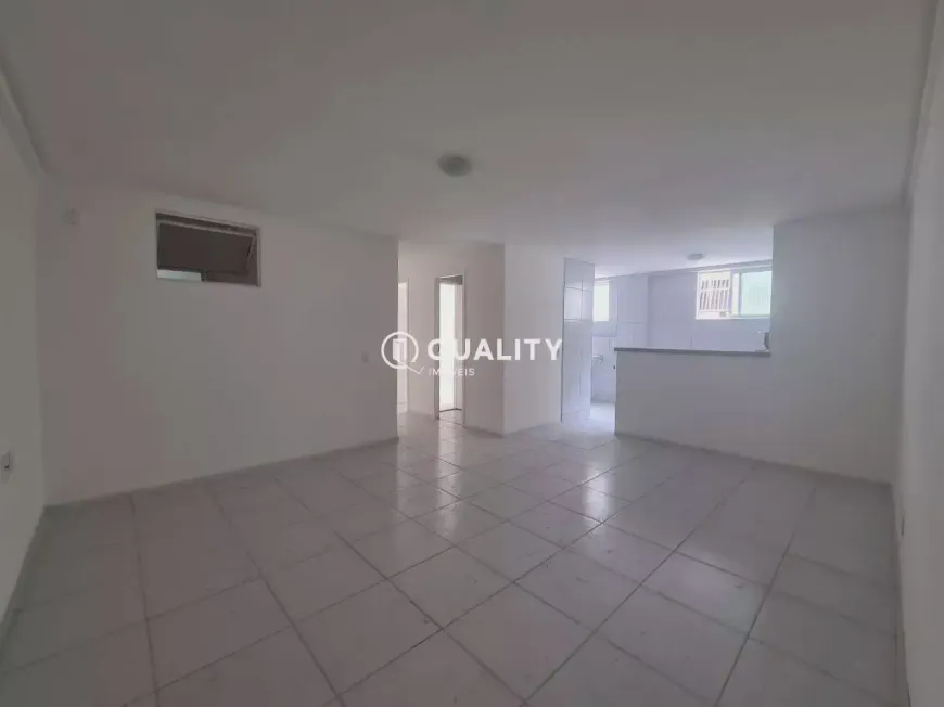 Foto 1 de Apartamento com 3 Quartos para alugar, 90m² em Messejana, Fortaleza