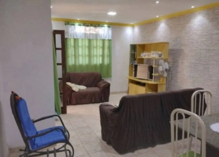 Foto 1 de Casa com 2 Quartos à venda, 70m² em Fazenda Grande do Retiro, Salvador