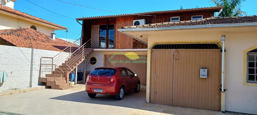Foto 1 de Casa com 3 Quartos à venda, 173m² em Campeche, Florianópolis