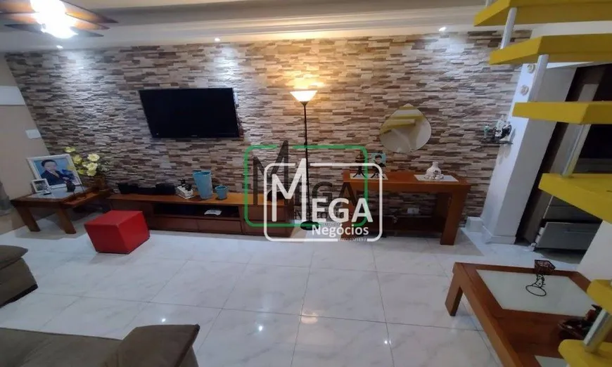 Foto 1 de Casa com 2 Quartos à venda, 76m² em Vila da Oportunidade, Carapicuíba