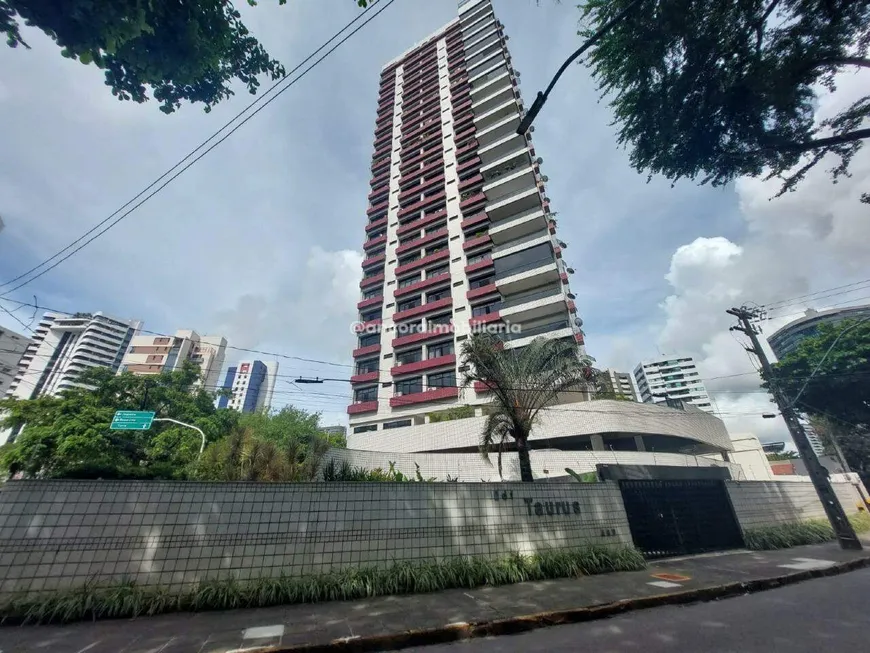 Foto 1 de Apartamento com 4 Quartos à venda, 230m² em Tamarineira, Recife
