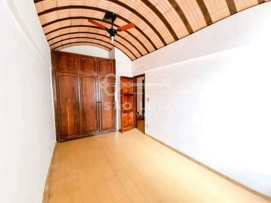 Foto 1 de Casa com 4 Quartos para alugar, 318m² em Ouro Preto, Belo Horizonte