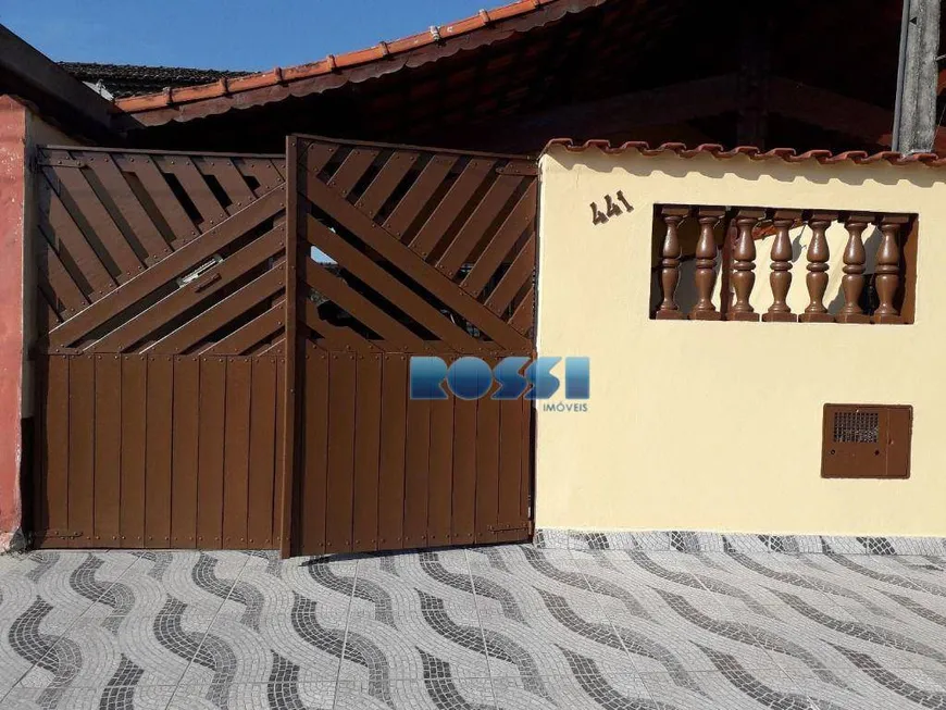 Foto 1 de Casa com 2 Quartos à venda, 210m² em Balneário Plataforma II , Mongaguá