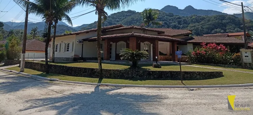 Foto 1 de Casa de Condomínio com 4 Quartos à venda, 425m² em Horto Florestal, Ubatuba