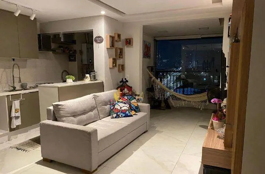 Foto 1 de Apartamento com 2 Quartos à venda, 60m² em VILA ELZE, São Paulo